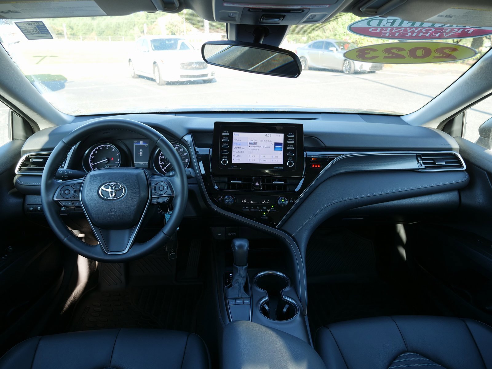 Used 2023 Toyota Camry SE image 17