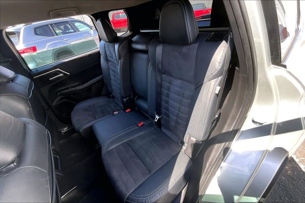 Used 2022 Mitsubishi Outlander SE image 22