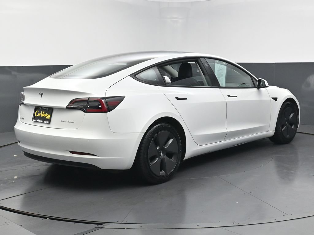 Used 2021 Tesla Model 3 Standard Range Plus image 4