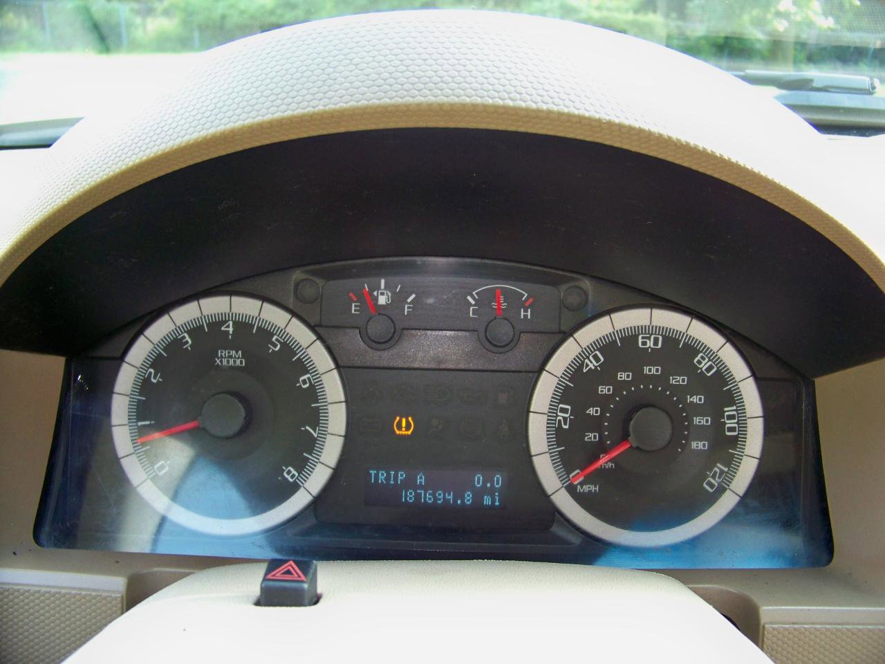 Used 2009 Ford Escape Limited AWD/4WD image 27