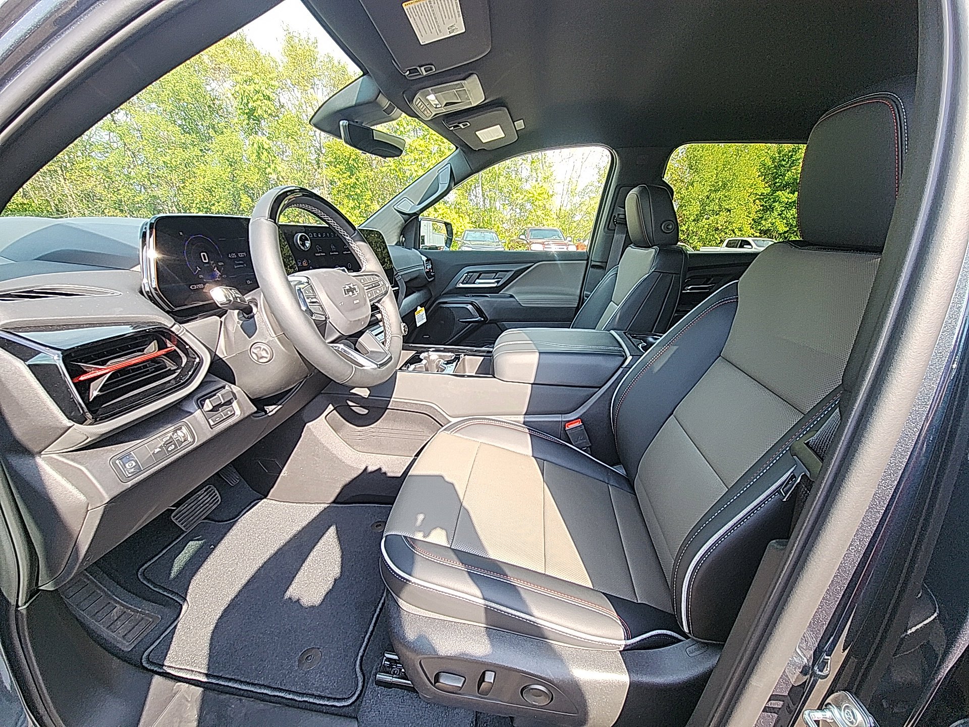 New 2026 Chevrolet Silverado EV Trail Boss w/ Premium Package image 17