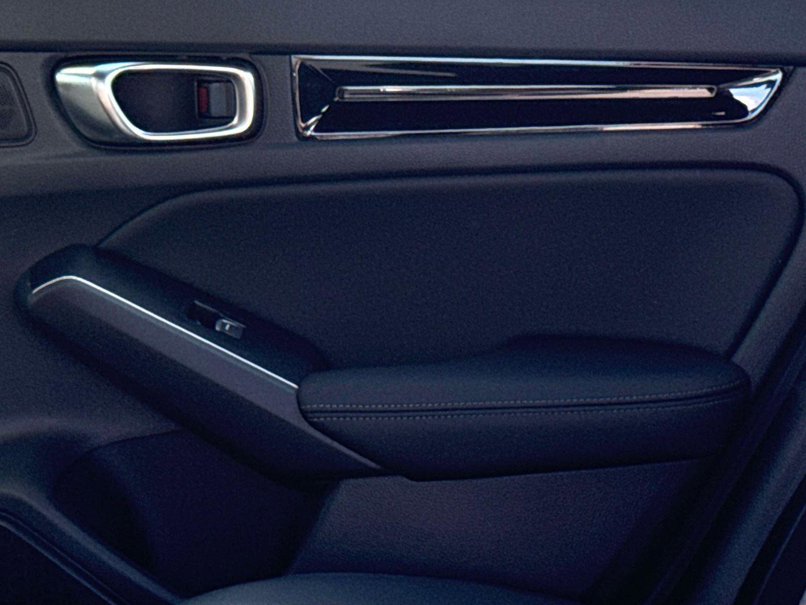 Certified 2025 Honda Civic Sport Touring image 14