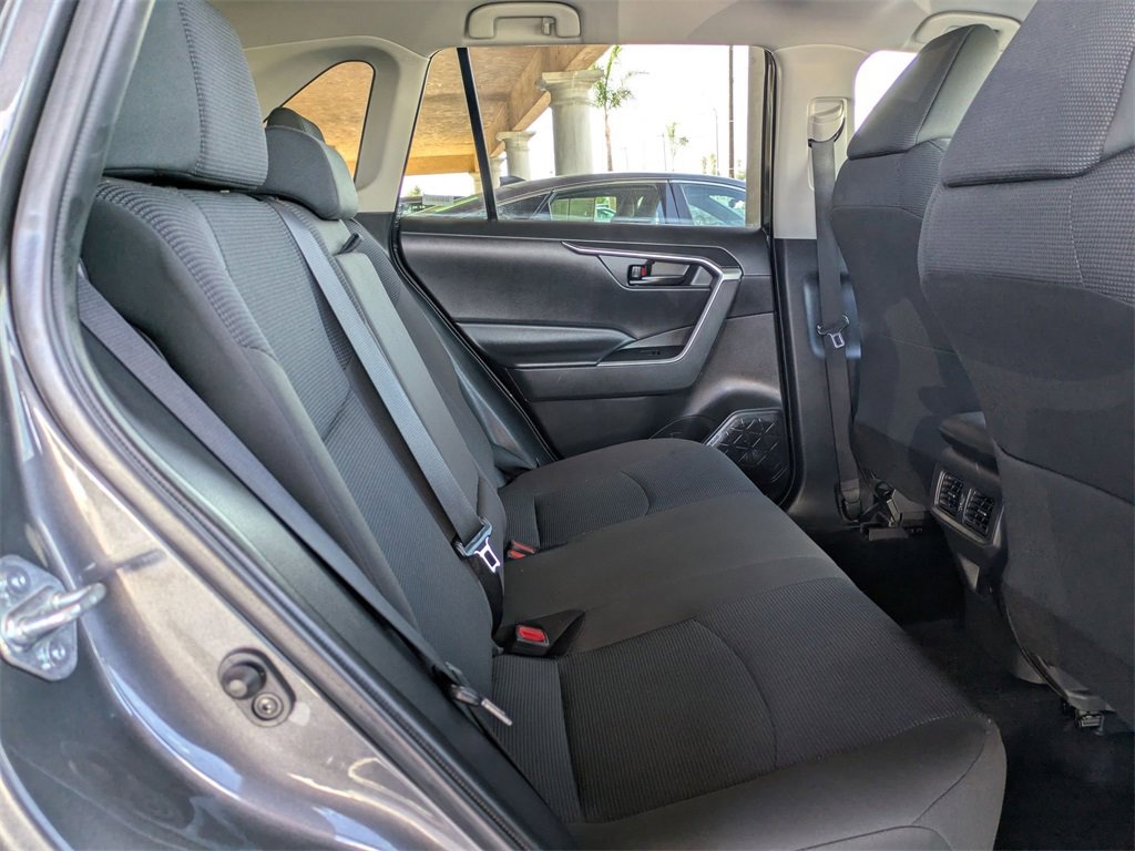 Used 2024 Toyota RAV4 LE image 31