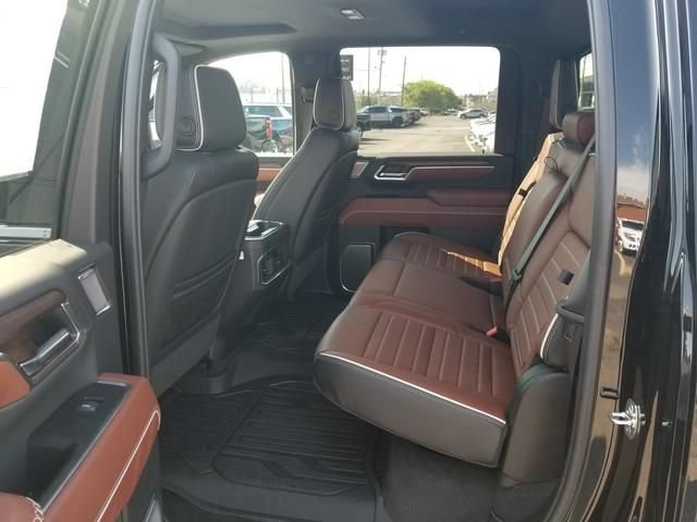 New 2026 GMC Sierra 2500 Denali Ultimate AWD/4WD image 7