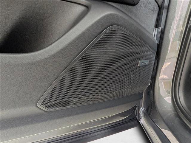 Used 2025 Porsche Cayenne image 14