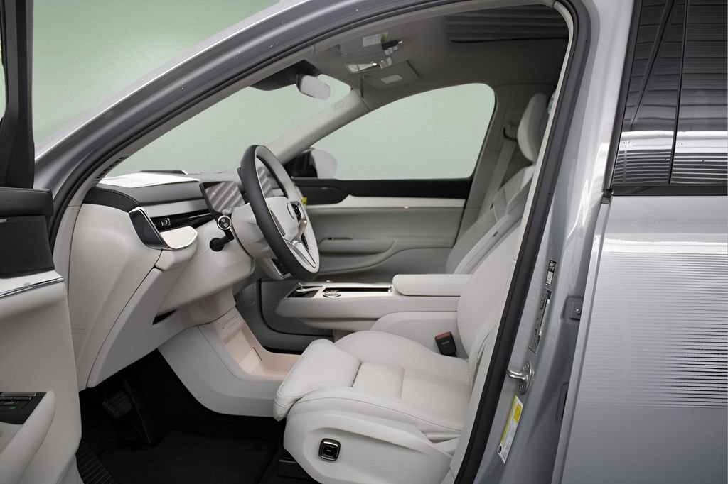 New 2025 Volvo EX90 Ultra AWD/4WD image 14