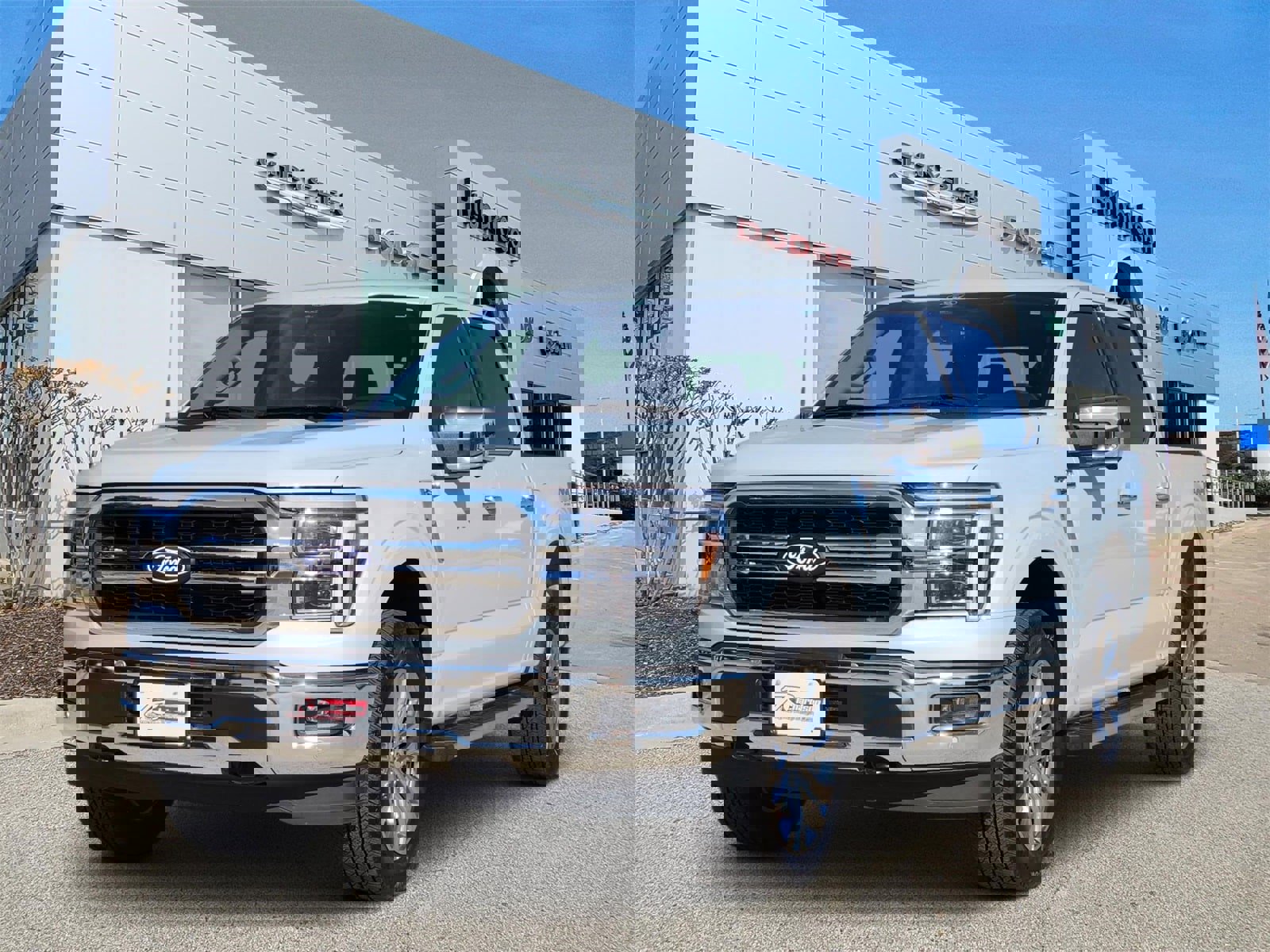 Used 2025 Ford F150 Lariat w/ Equipment Group 501A Mid image 2