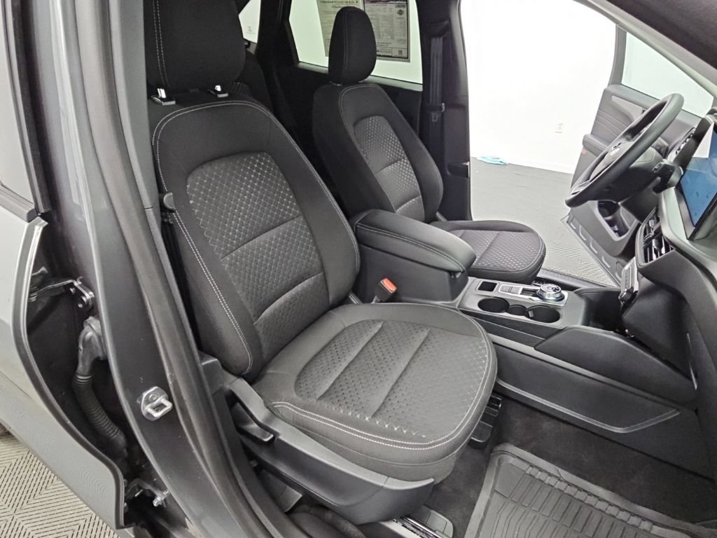 Used 2025 Ford Escape Active w/ Tech Pack #1 FWD image 37