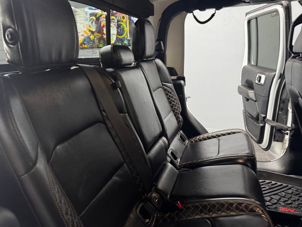 Used 2023 Jeep Gladiator Overland AWD/4WD image 45
