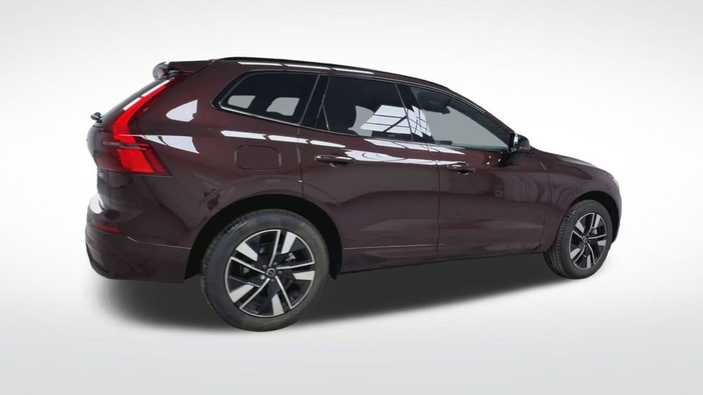 New 2026 Volvo XC60 B5 Plus w/ Protection Package Premier image 8