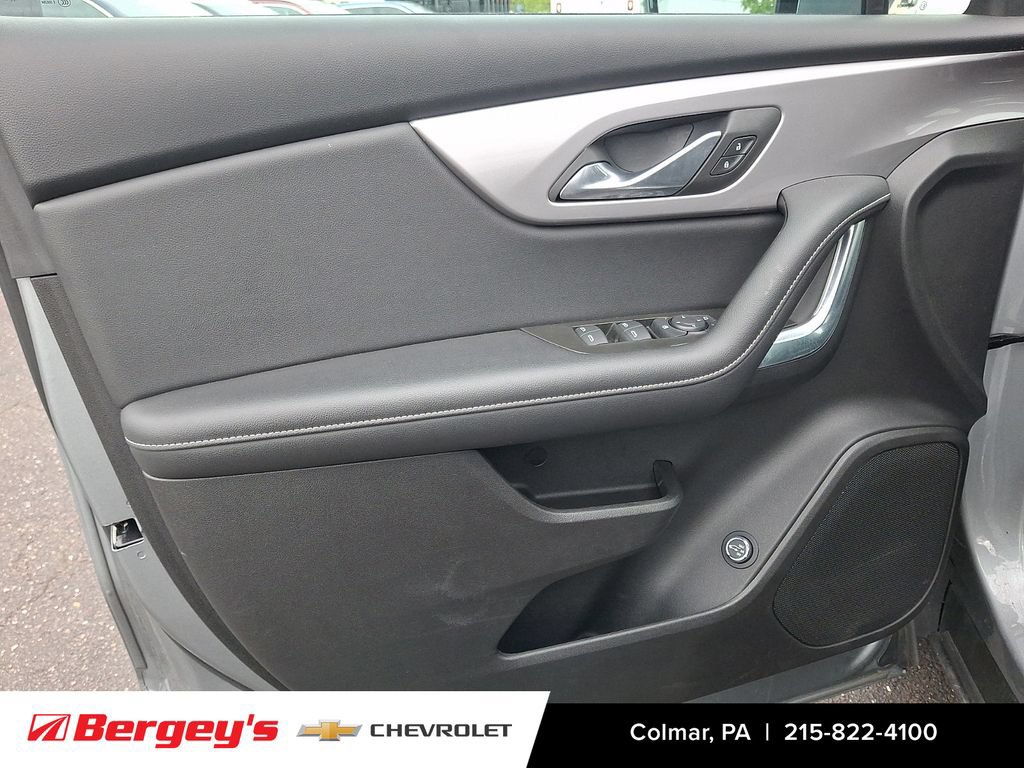 Used 2024 Chevrolet Blazer LT w/ Convenience Package FWD image 15