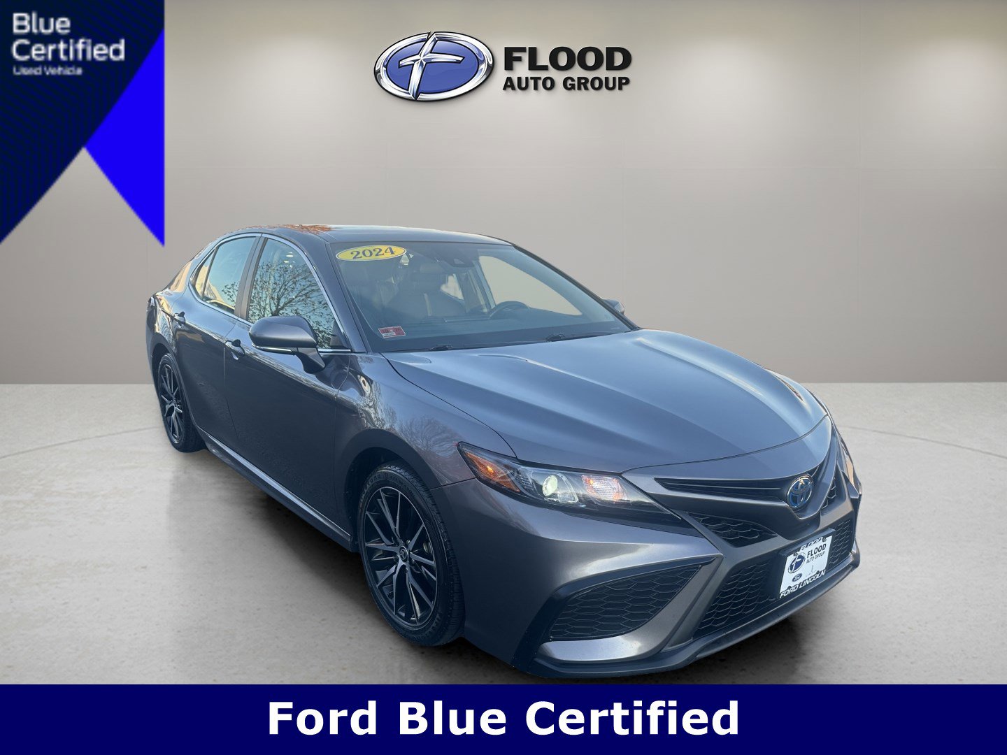 Used 2024 Toyota Camry SE w/ Cold Weather Package