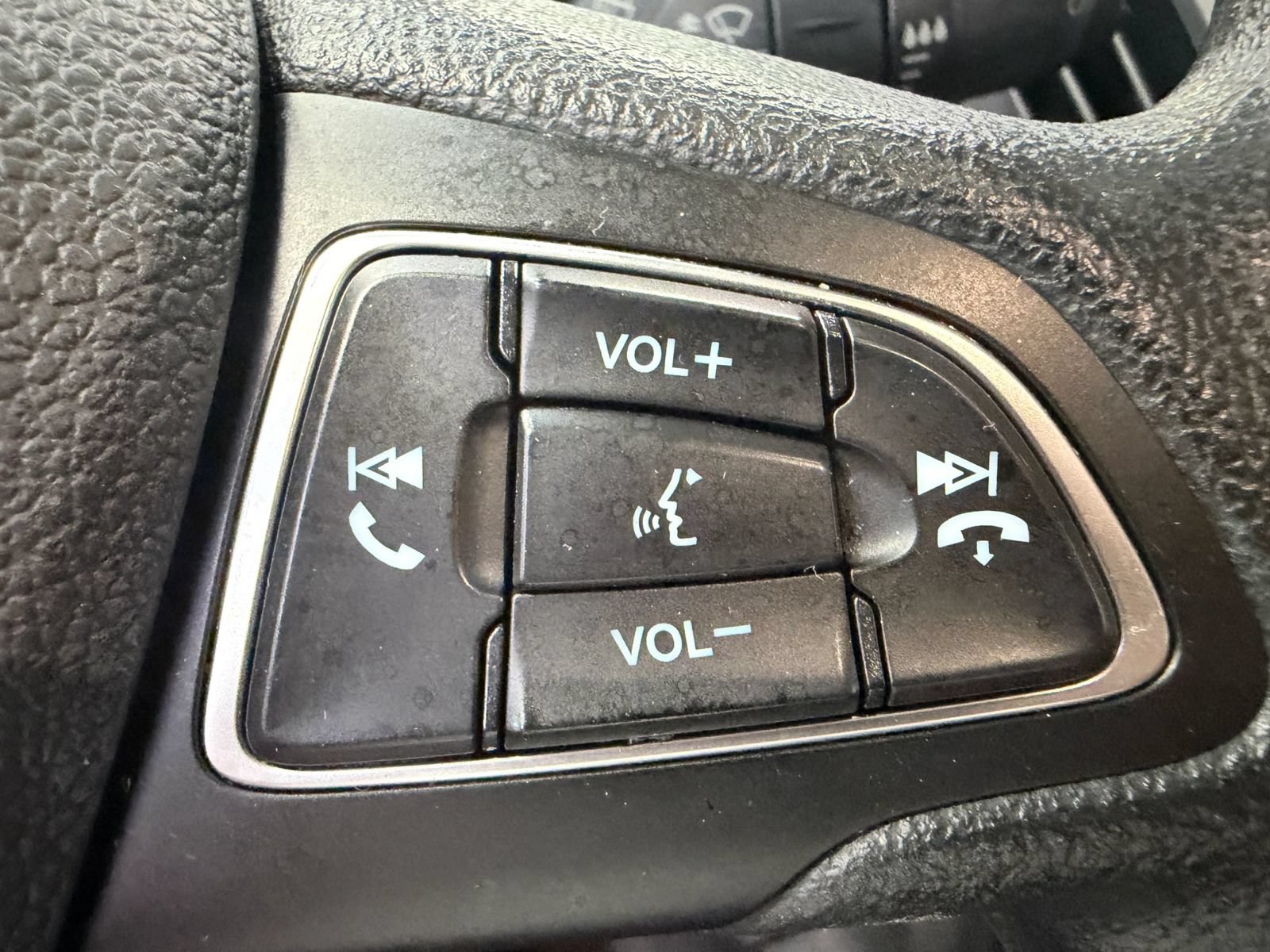 Used 2019 Ford Escape SE AWD/4WD image 42