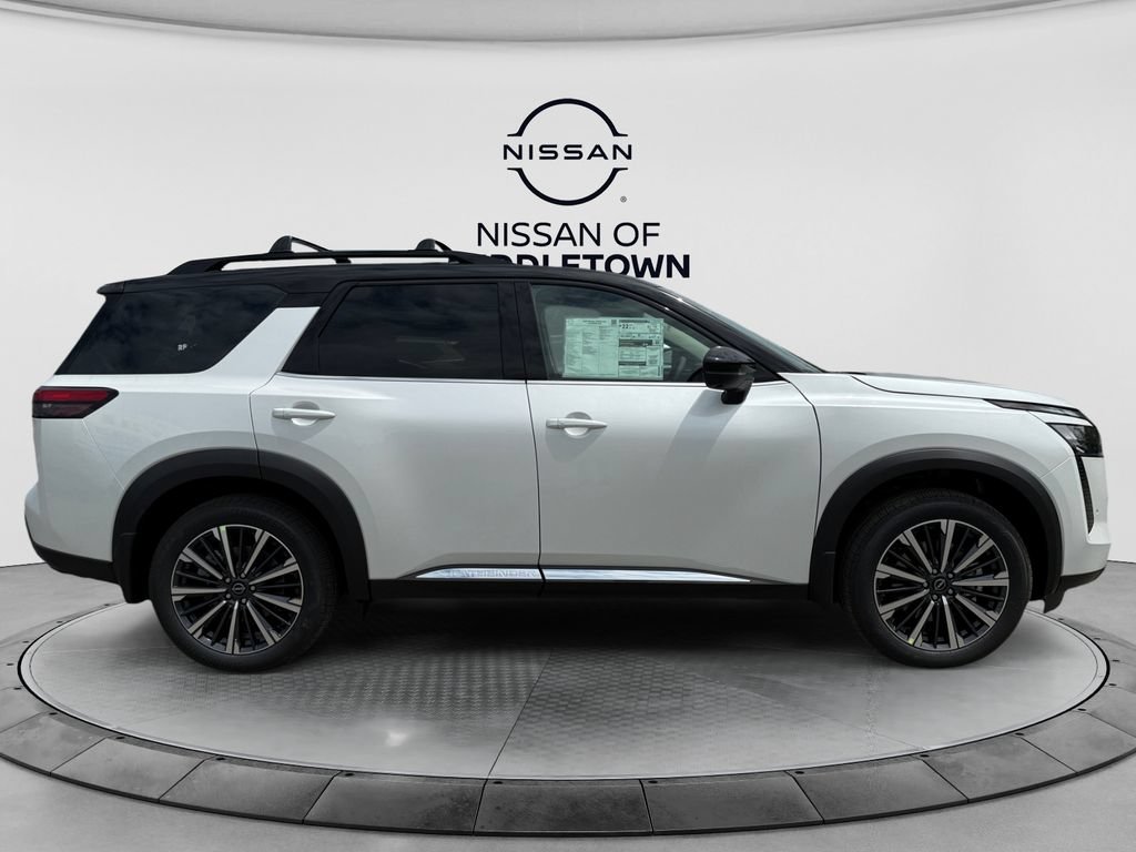 New 2026 Nissan Pathfinder Platinum w/ Accent Package AWD/4WD image 6