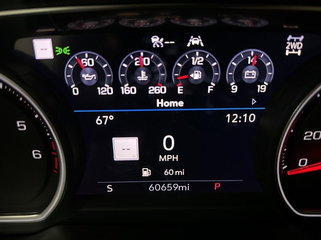 Used 2021 Chevrolet Suburban Premier w/ Premium Package AWD/4WD image 28