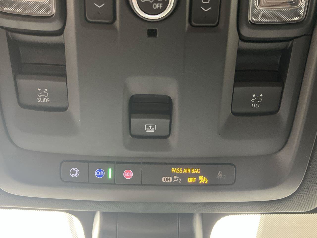 Certified 2022 GMC Yukon AT4 w/ Technology Package AWD/4WD image 31