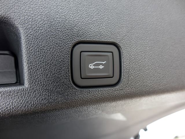 New 2026 Chevrolet Traverse Z71 w/ Driver Confidence Package AWD/4WD image 10