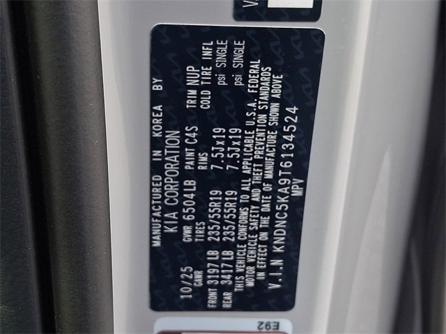 New 2026 Kia Carnival EX image 17