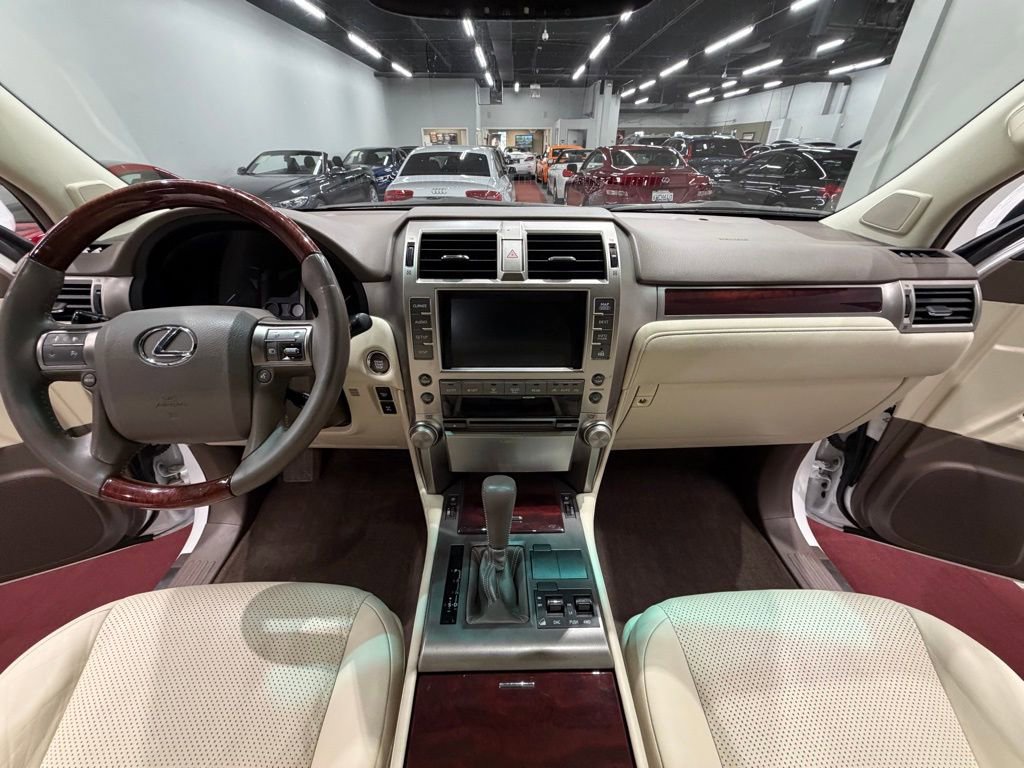 Used 2012 Lexus GX 460 w/ Comfort Plus Pkg image 50