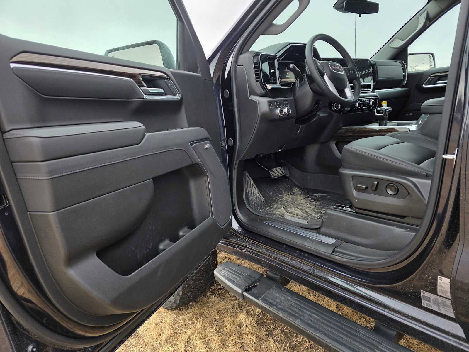 New 2026 GMC Sierra 1500 Elevation w/ Elevation Premium Package AWD/4WD image 27