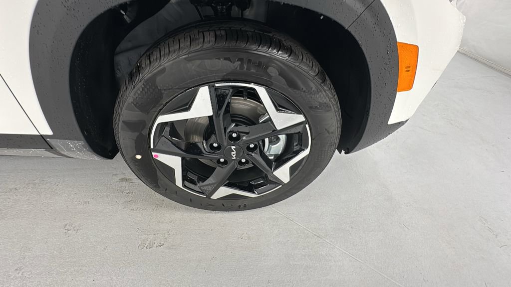 New 2026 Kia Seltos S image 9