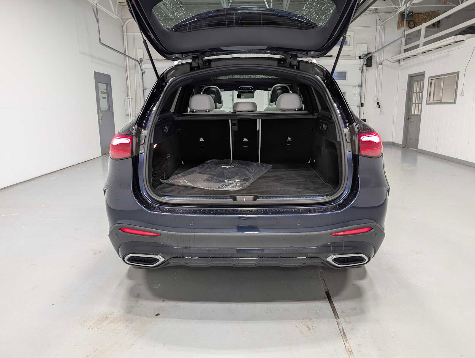 Certified 2023 Mercedes-Benz GLC 300 4MATIC image 37