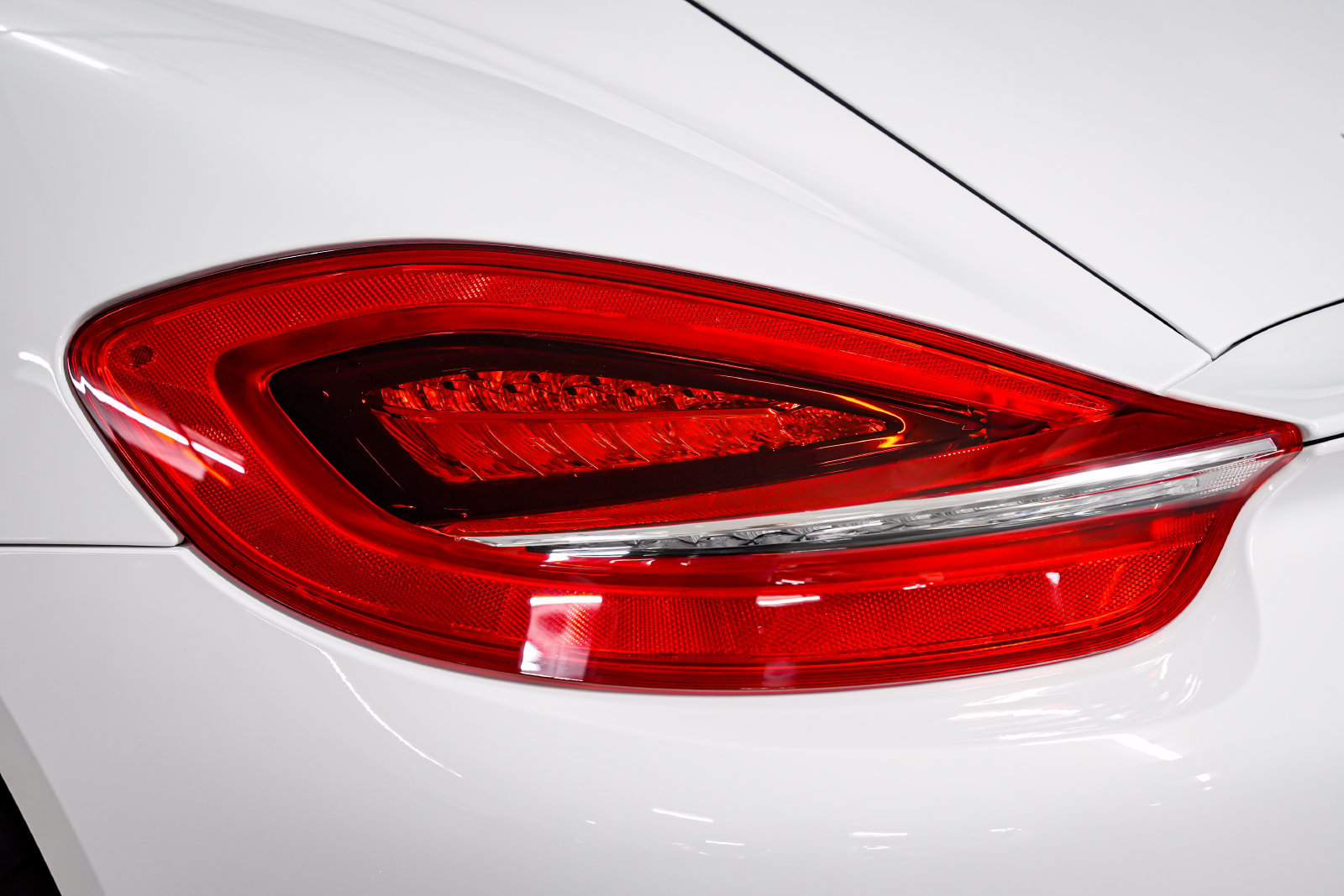 Used 2014 Porsche Cayman RWD image 25