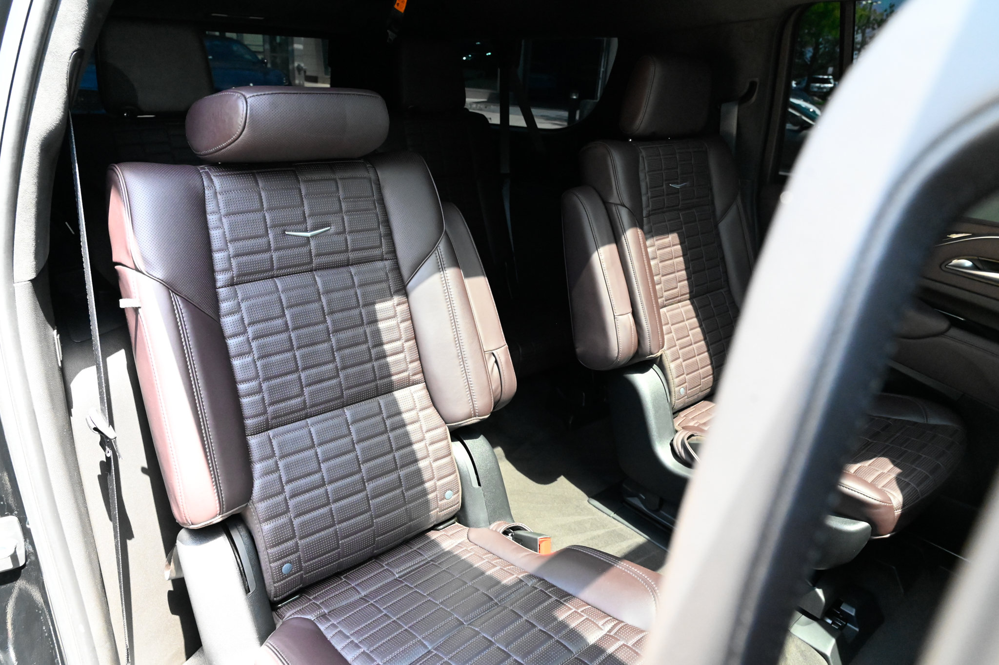 Used 2023 Cadillac Escalade ESV Sport Platinum w/ LPO, ONYX Package AWD/4WD image 47