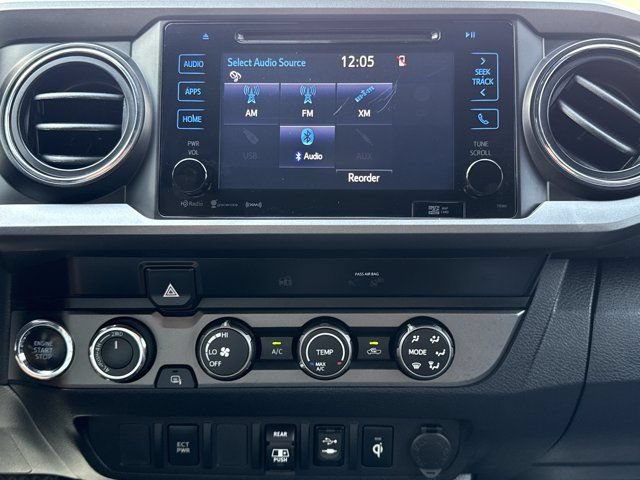Used 2019 Toyota Tacoma TRD Off-Road AWD/4WD image 15