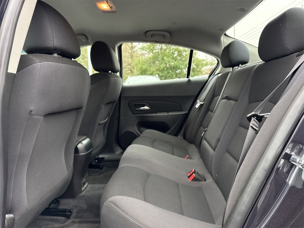 Used 2016 Chevrolet Cruze Eco image 14