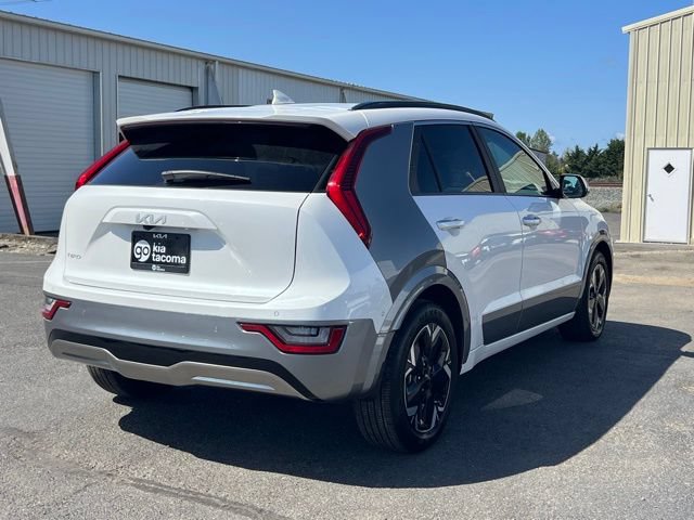 Certified 2024 Kia Niro Wave w/ Wave Preserve Package FWD image 7