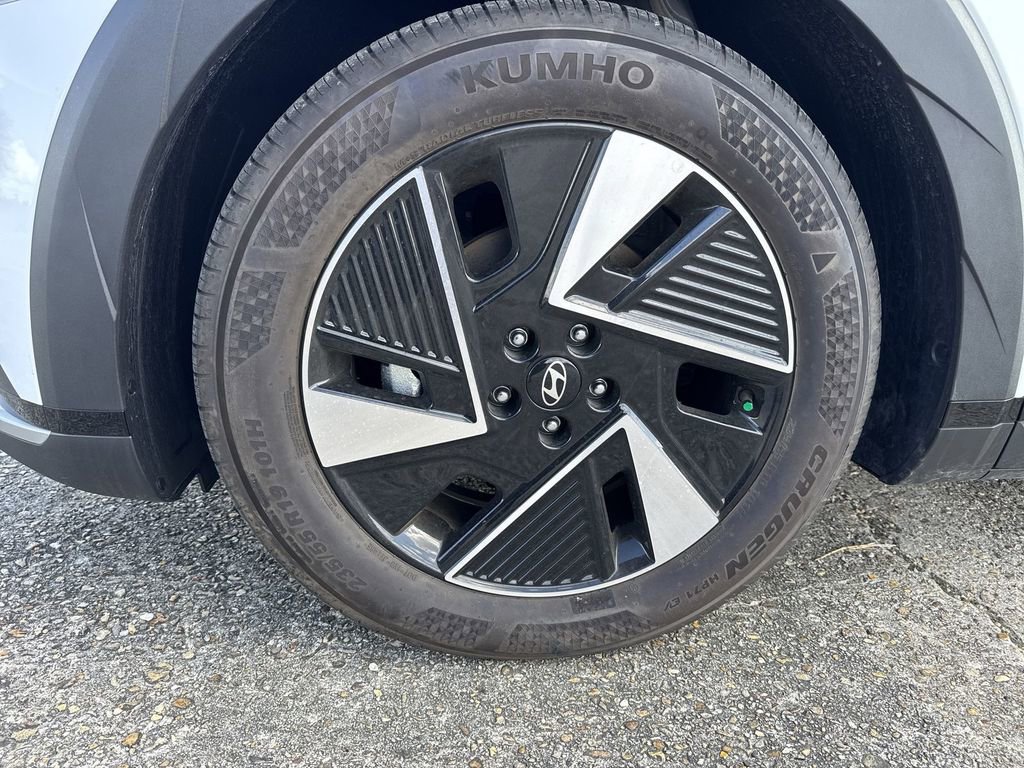 Used 2025 Hyundai Ioniq 5 SEL image 12