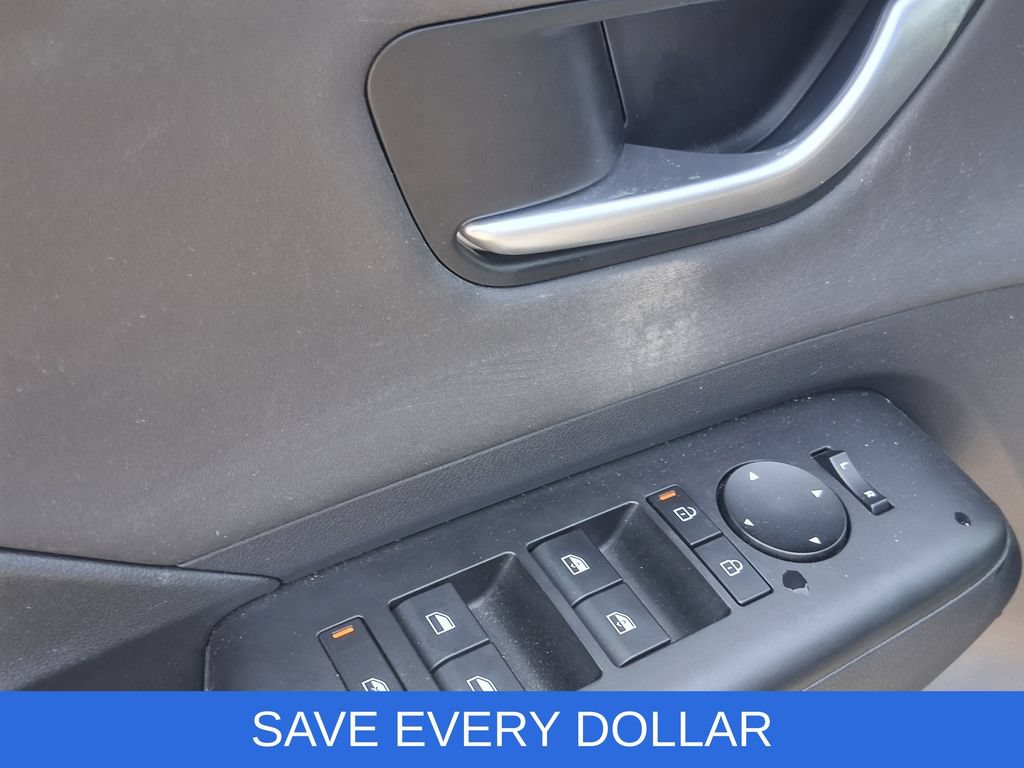 Used 2024 Hyundai Kona Limited AWD/4WD image 11