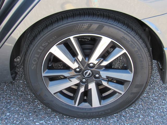 Certified 2025 Nissan Versa S w/ S Plus Package image 7