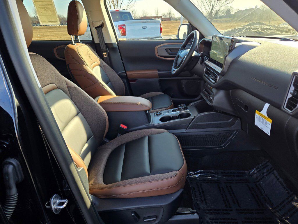 New 2025 Ford Bronco Sport Outer Banks w/ Outer Banks Tech Package+ image 6