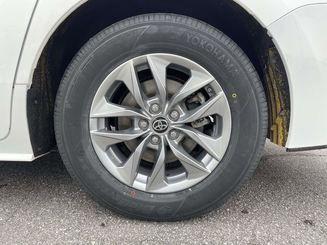 Used 2022 Toyota Sienna LE image 11