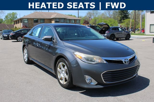 Used 2013 Toyota Avalon XLE FWD image 2