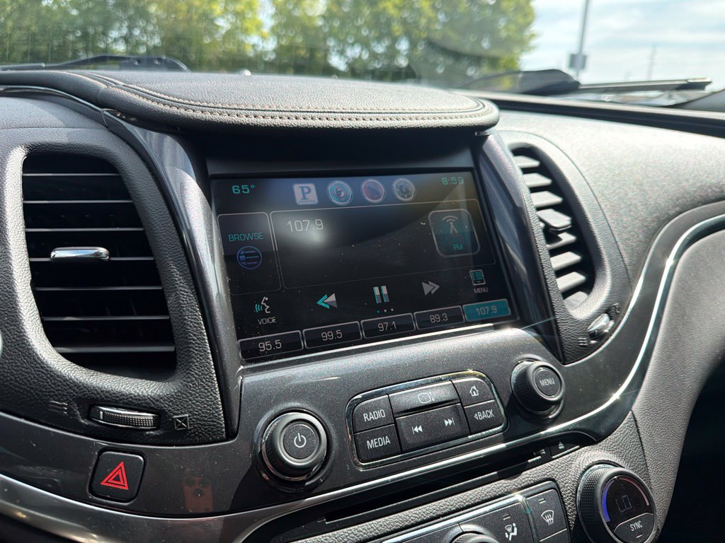 Used 2015 Chevrolet Impala LT w/ Convenience Package FWD image 27