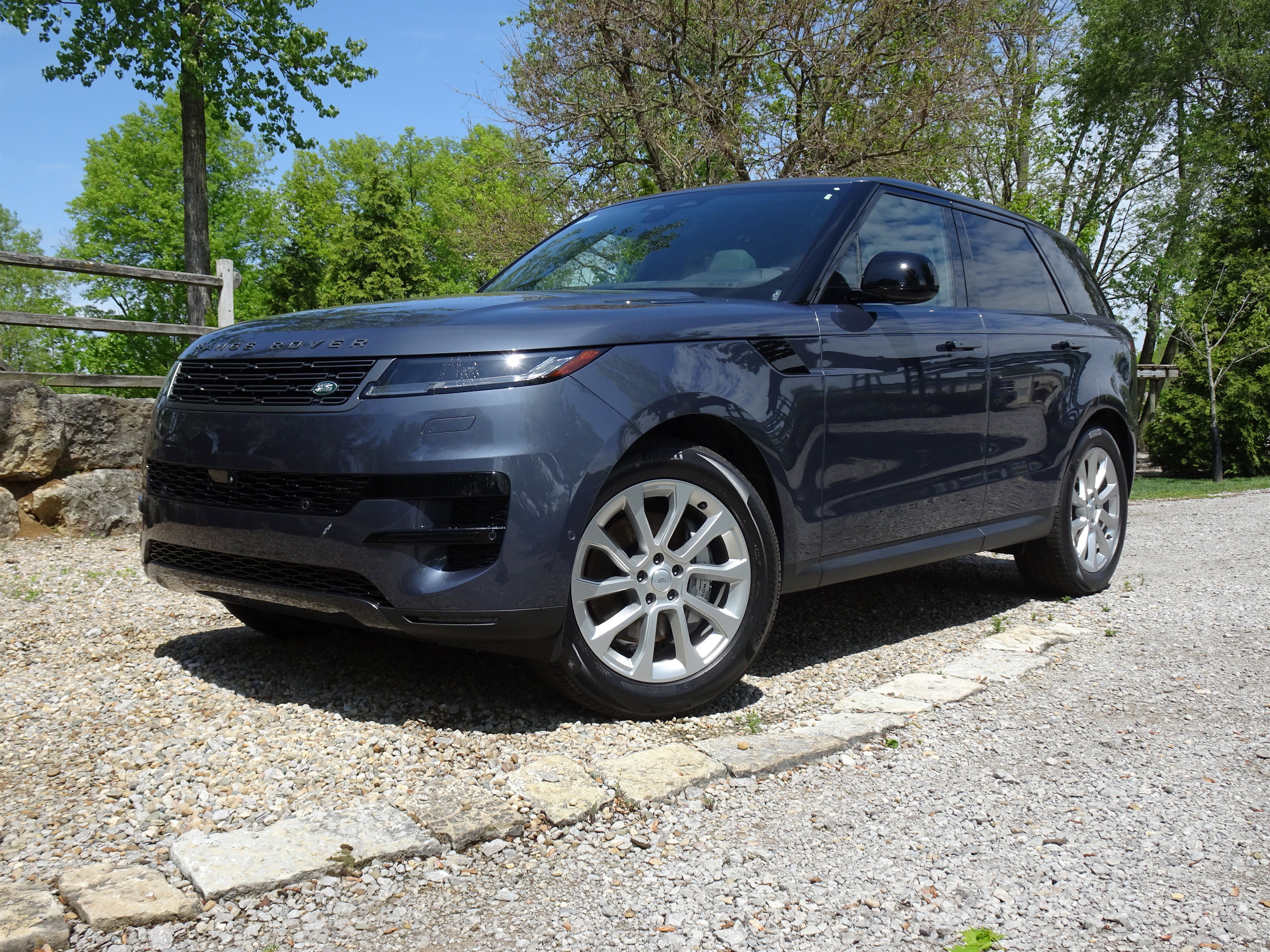 New 2025 Land Rover Range Rover Sport image 1