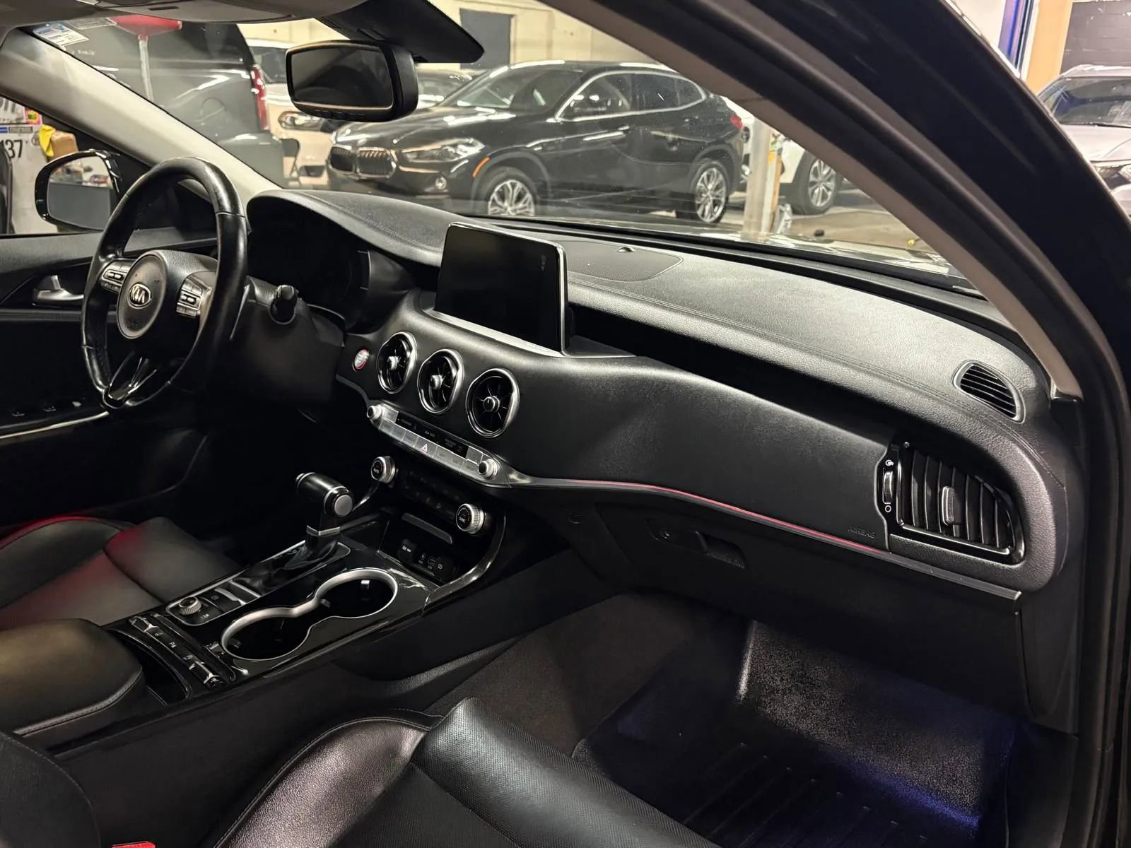 Used 2018 Kia Stinger Premium AWD/4WD image 20