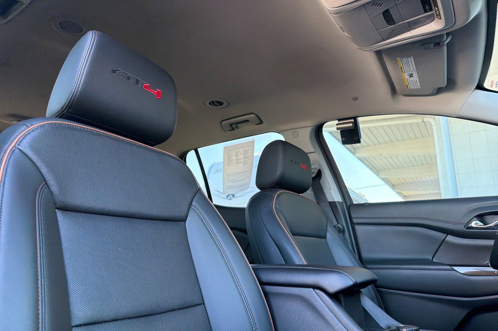 Used 2022 GMC Acadia AT4 w/ Technology Package AWD/4WD image 15