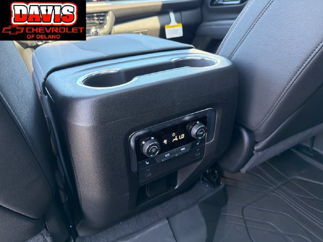 New 2027 Chevrolet Suburban RST w/ Comfort Package AWD/4WD image 19