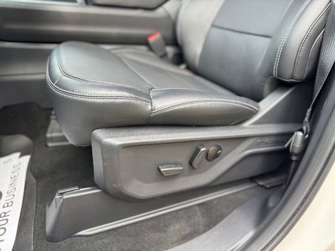 New 2026 Ford Expedition Platinum image 24