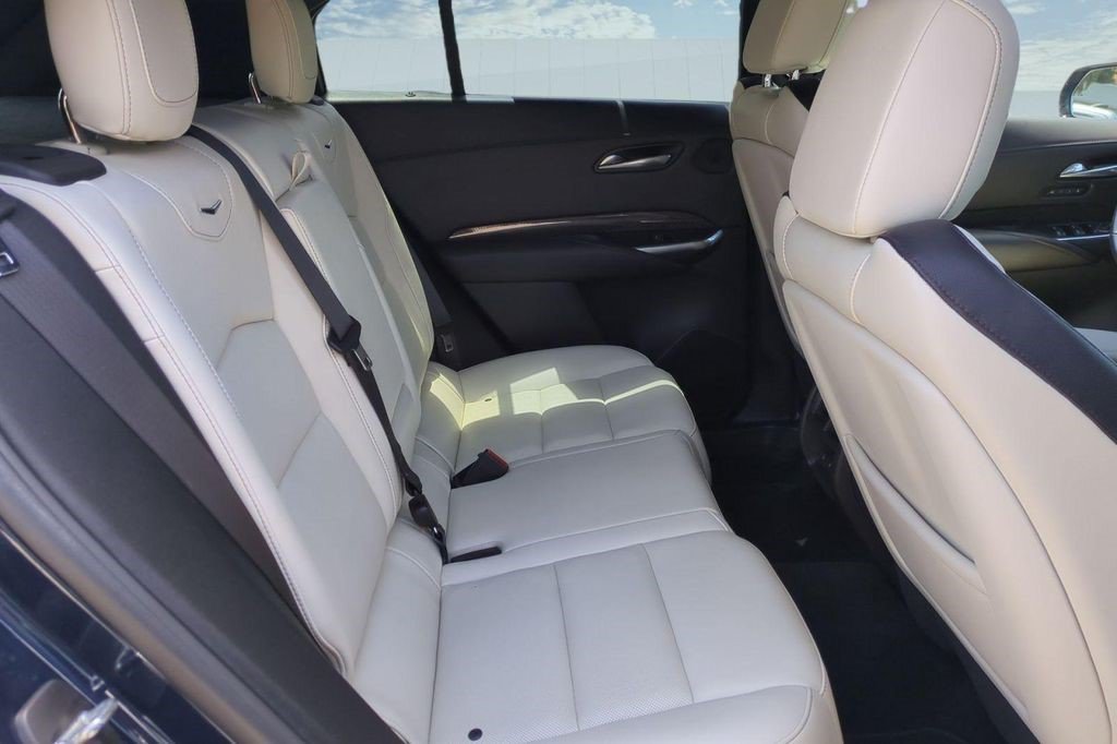 Certified 2022 Cadillac XT4 Sport FWD image 16