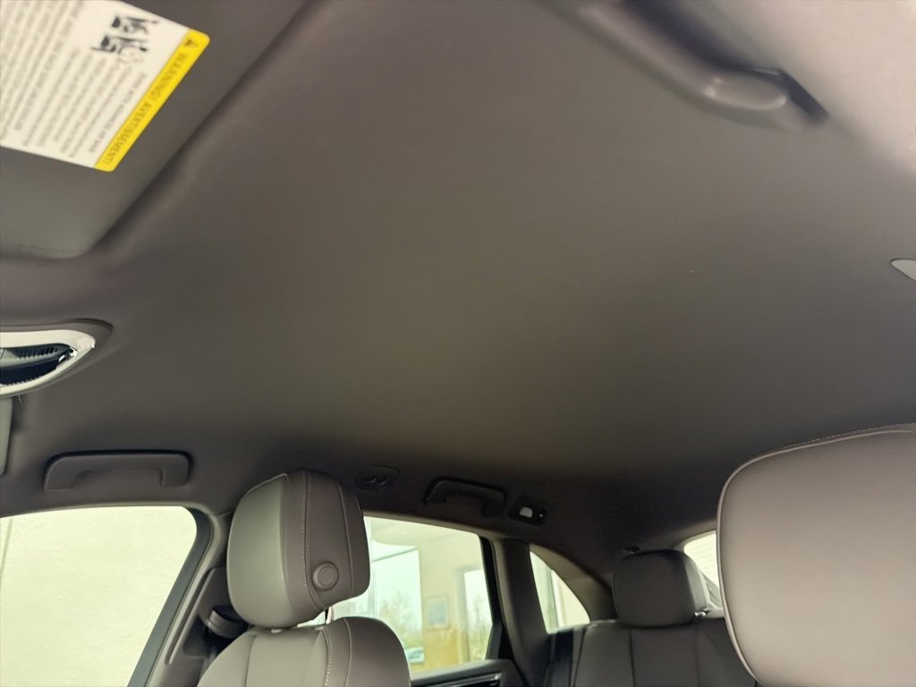 Used 2023 Porsche Macan S image 10