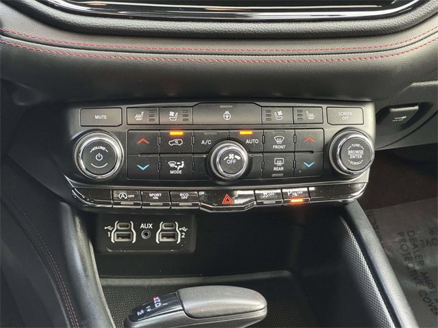 Used 2024 Dodge Durango GT image 13