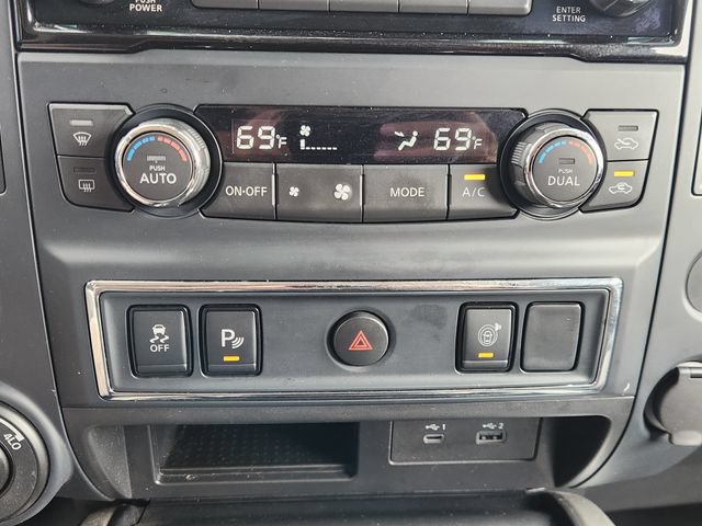 Used 2024 Nissan Titan SV w/ SV Convenience Package AWD/4WD image 22