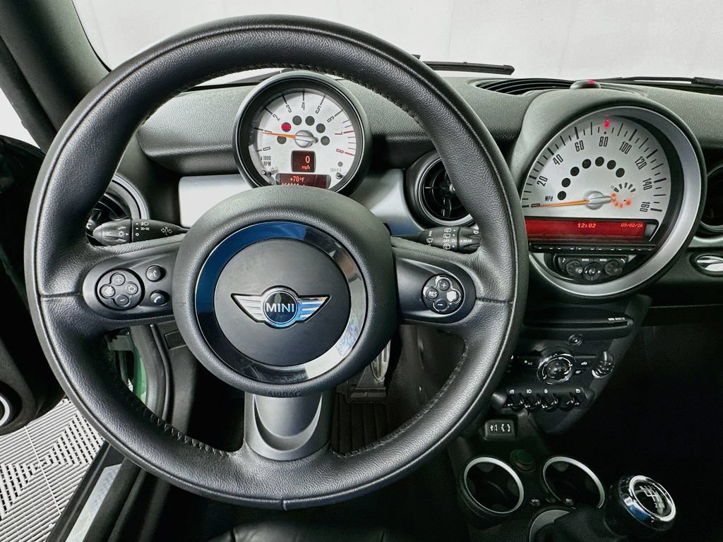 Used 2013 MINI Cooper S FWD image 11