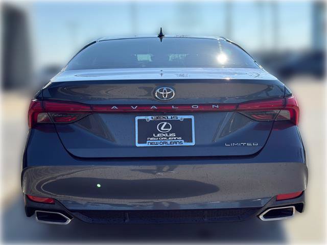 Used 2019 Toyota Avalon Limited FWD image 5