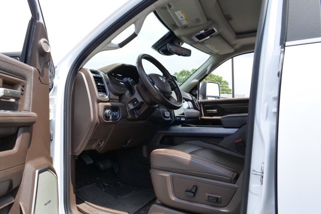 Used 2026 RAM 3500 Longhorn AWD/4WD image 25